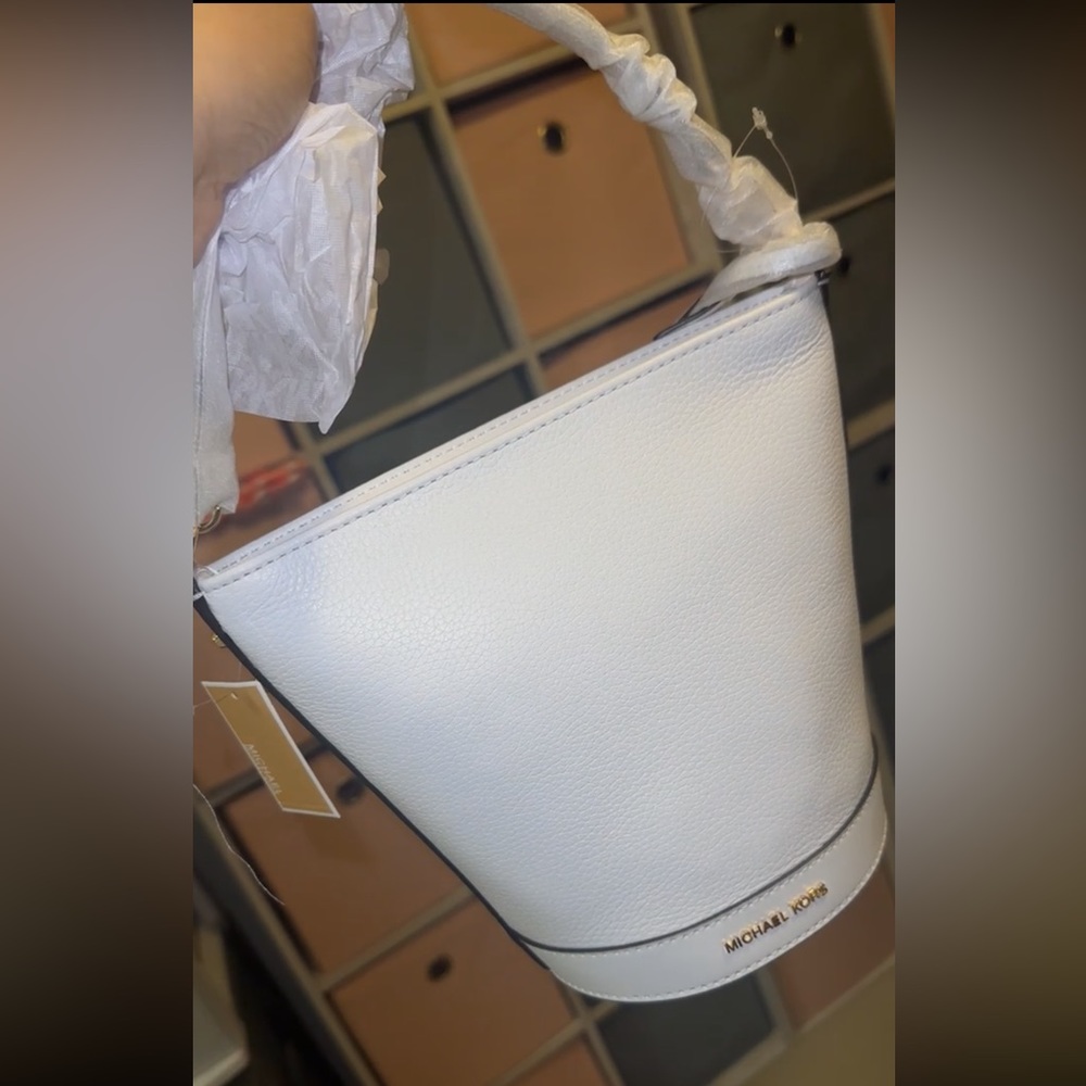 MK BUCKET BAG